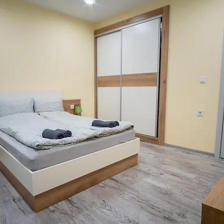 Yana דירה רוסה